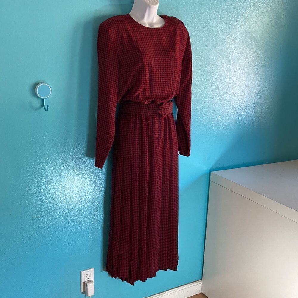 Vintage Talbots Dress 12 Houndstooth Red Black Pleated Midi Belted 80s Academia